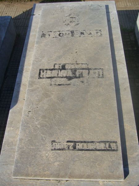 מַצֵּבה פון FRATI Hanina