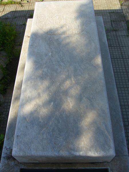 Lápide de FREUND Berthe