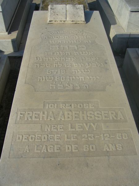 ABEHSSERA Freha fejfája