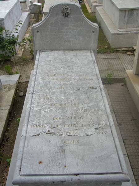 Grafsteen van Caporal Caporal