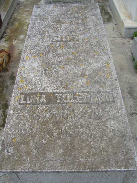 מצבת TOLEDANO Luna