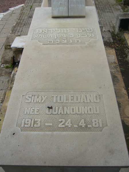 TOLEDANO Simy fejfája