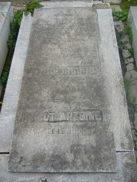 Tombstone of ARZOINE Yacot