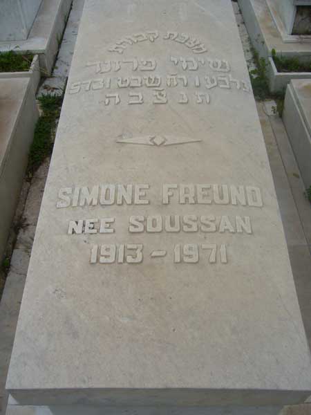 Estela de FREUND Simone