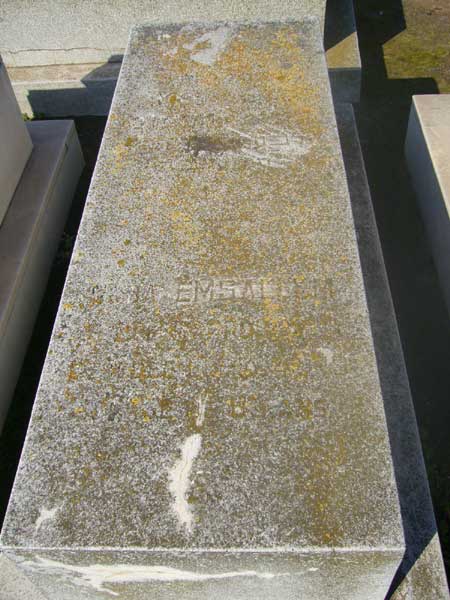 Stèle de EMSALLEM