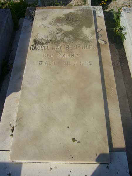 Stèle de RAY BENYUNES Raquel