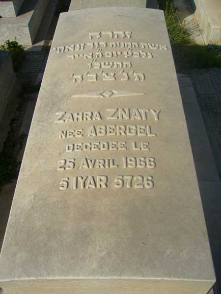 Tombstone of ZNATY Zahra