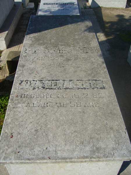Lápide de BENARROCH Aija