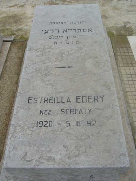 Estela de EDERY Estreilla