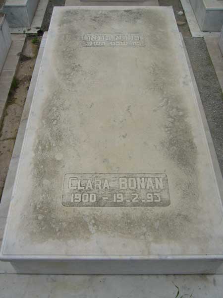 Lápide de BONAN Clara