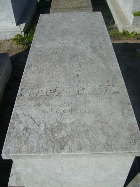 מצבת MADAR Albert