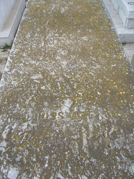 Tombstone of AZEROUAL