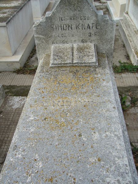KNAFO Simon 的墓碑