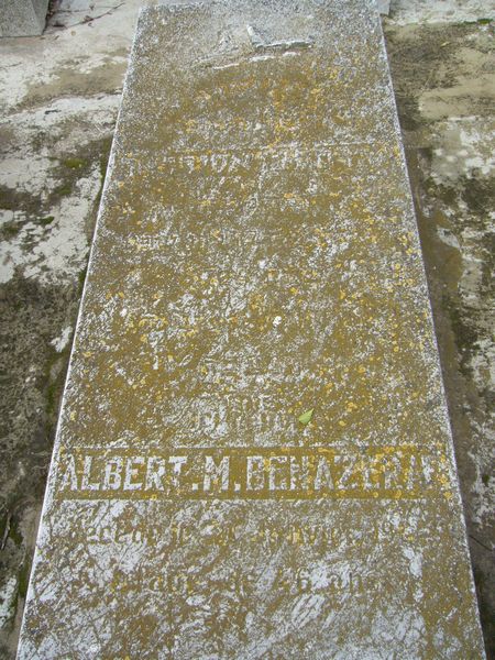 Estela de BENAZERAF Albert M.