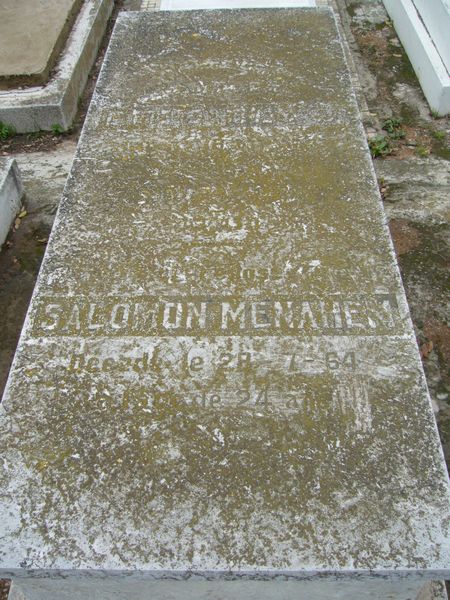 Tombstone of MENAHEM Salomon