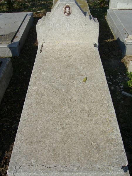 Stèle de PEREZ Suzanne
