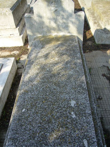 Tombstone of MORYOUSSEF Reina