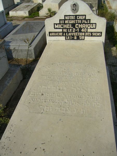 Grafsteen van CHRIQUI Michel