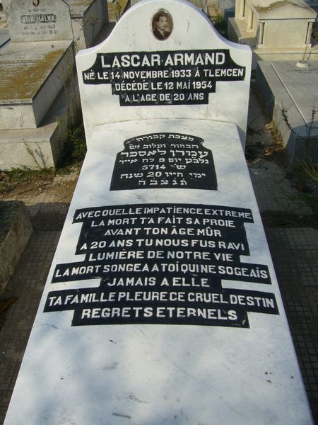 LASCAR Armand 的墓碑