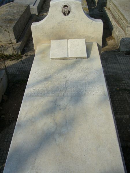 KRESPEL David fejfája