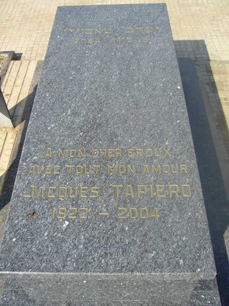 מַצֵּבה פון TAPIERO Jacques