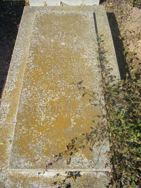 Tombstone of IBGUI Messod