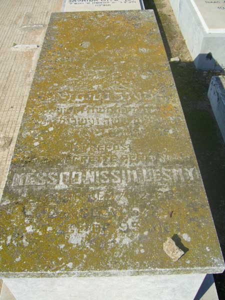 Stèle de LESMY Messod Nissim