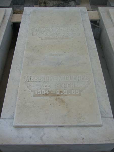מצבת MIGUERES Messody