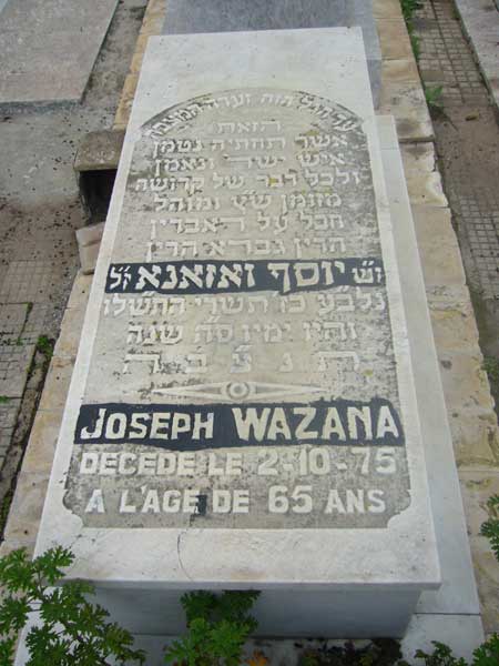 מַצֵּבה פון WAZANA Joseph