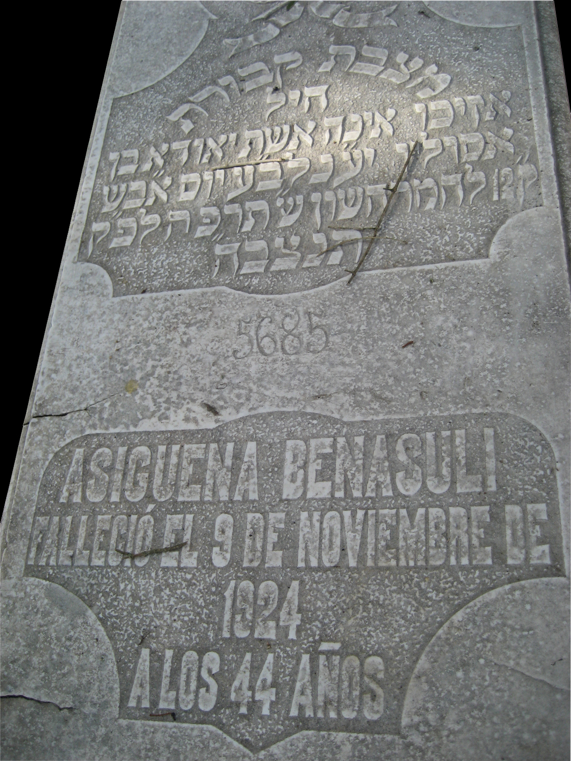 Stèle de Benasuli Asiguena
