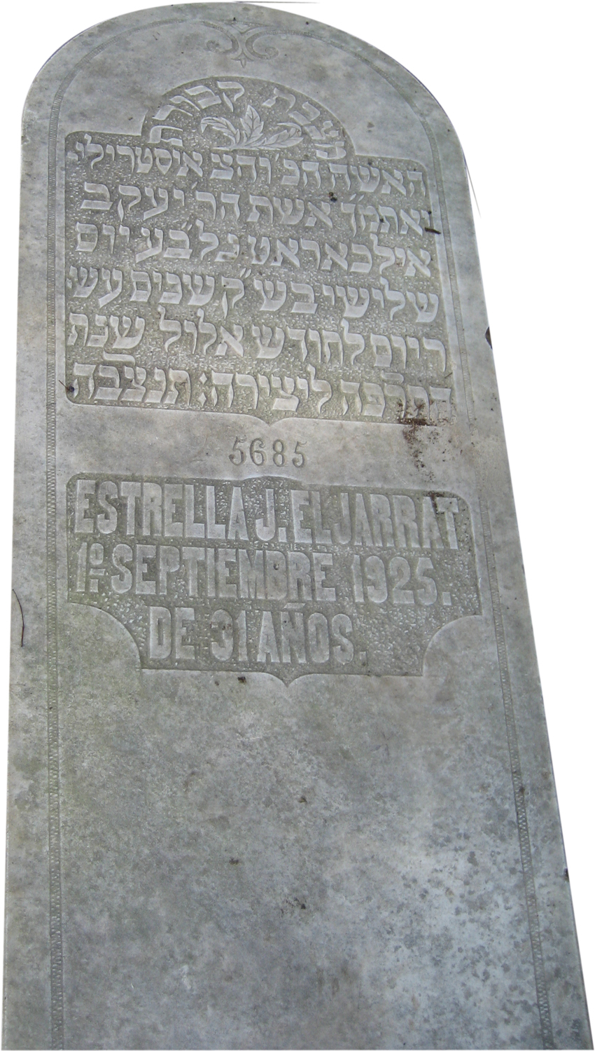 Grafsteen van Eljarrat Estrella