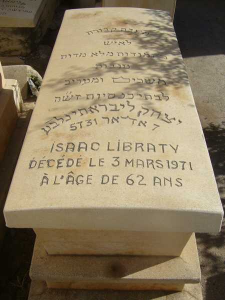 libraty isaac fejfája