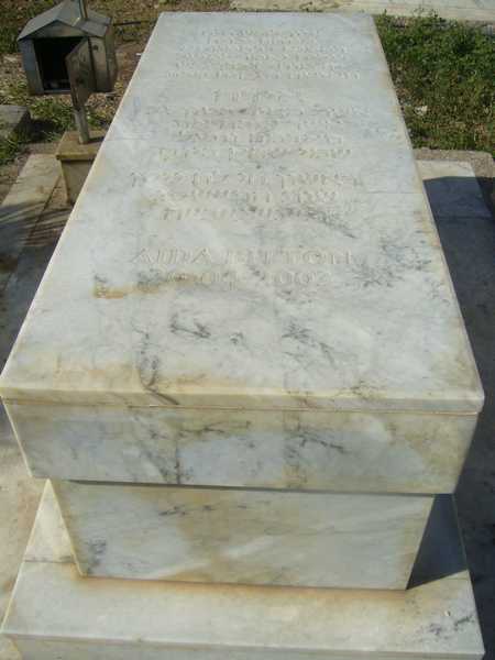 Grabstein von bitton aida
