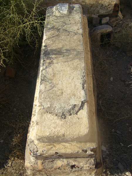 Lápide de lousky maklouf