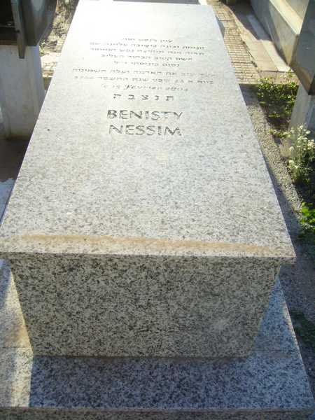 benisty nessim fejfája