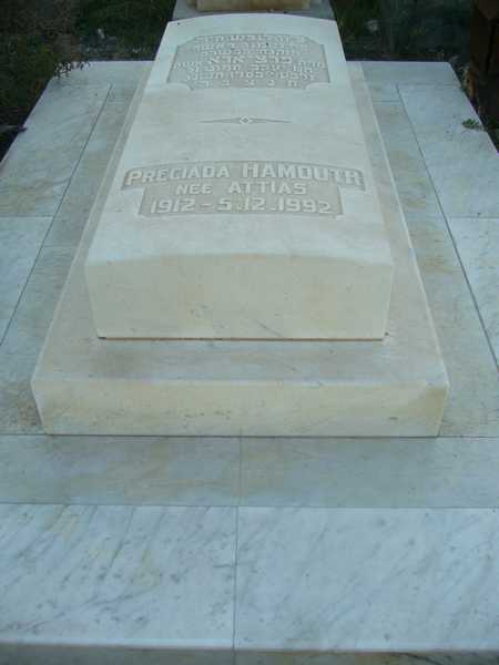 Estela de hamouth preciada