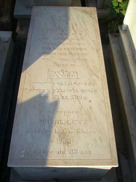 Lápide de levy mazal