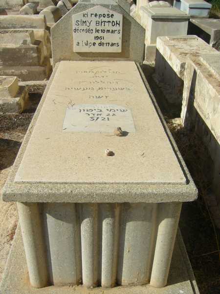 Lápide de bitton simy