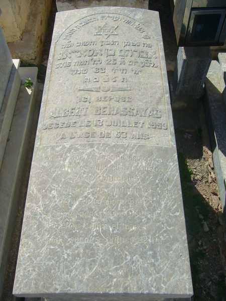 benassayag albert fejfája