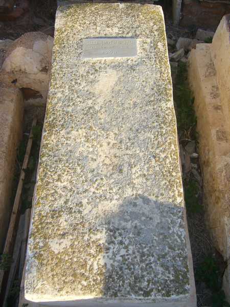 شاهدة قبر mamane jacob