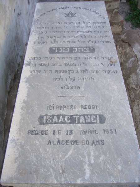Grafsteen van tangi isaac