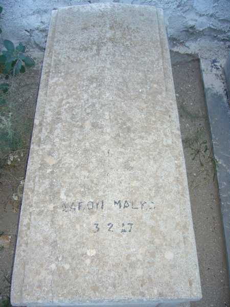 Lápide de malka aaron