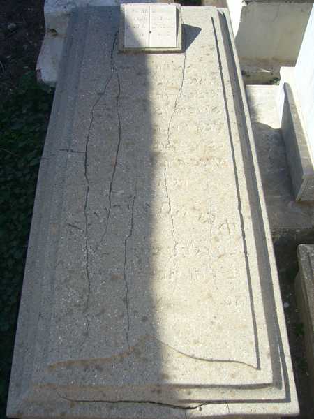 Tombstone of ohnona abraham
