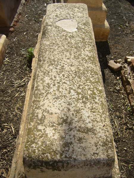 Tombstone of ouaknine simha