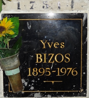 شاهدة قبر BIZOS Yves