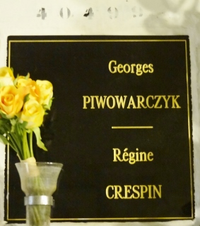 Надгробие CRESPIN Régine
