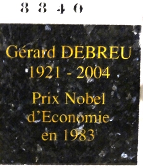 מַצֵּבה פון DEBREU Gérard