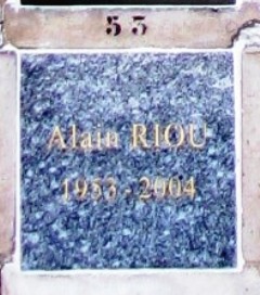Grabstein von RIOU Alain