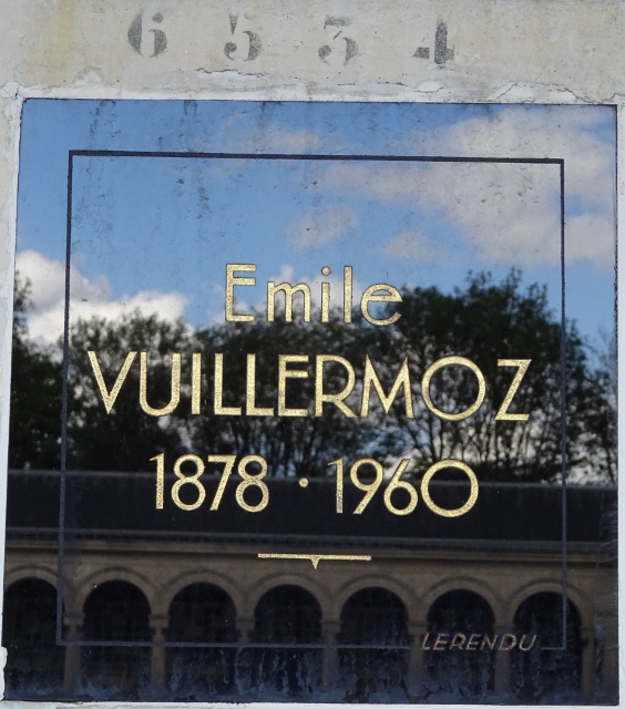 מַצֵּבה פון VUILLERMOZ Emile