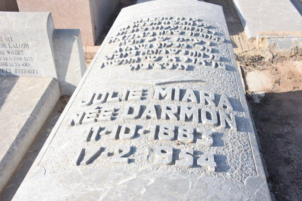 Stèle de MIARA Julie